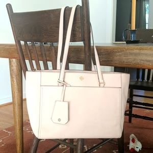 Tory Burch Small Robinson Tote in Apricot